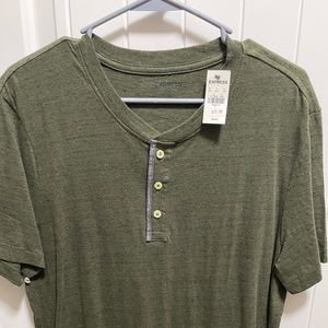 Express Men’s medium Henley button t-shirt